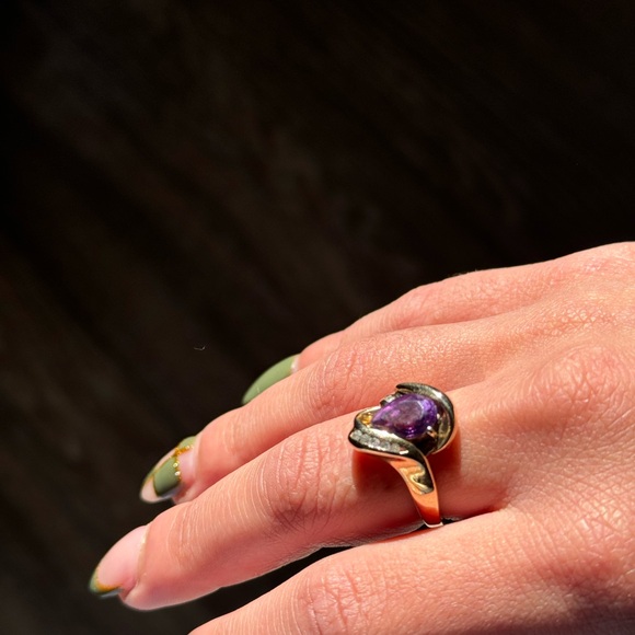 10K Gold Genuine Diamonds & Amethyst Ring Size 6 - Picture 5 of 7
